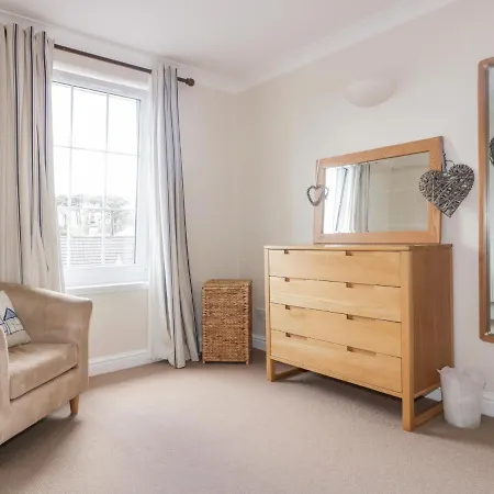 Apartment Tremanners